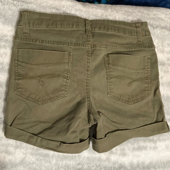 (2) Stretchy High Waisted Faded Glory Shorts - Picture 6 of 7